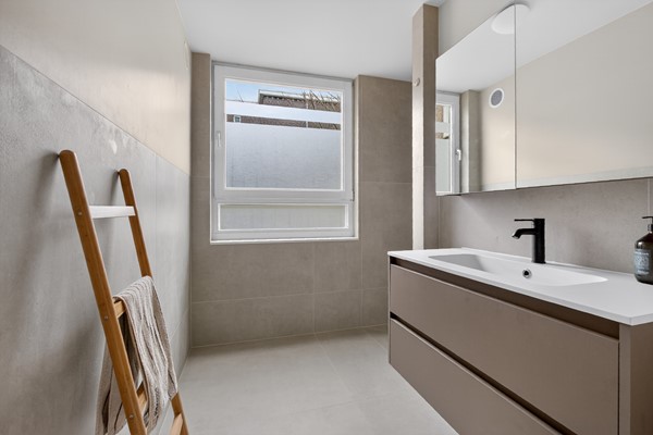 Medium property photo - Vaalrivierstraat 3B, 1091 PC Amsterdam